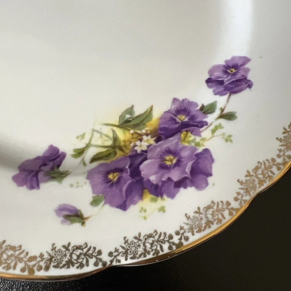 COLLINGWOODS ENGLAND‎ BONE CHINA 8